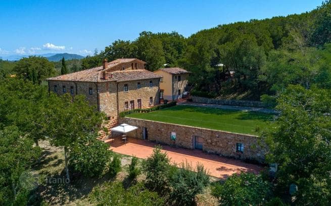 8-Bedroom Farm in Bucine, Italy