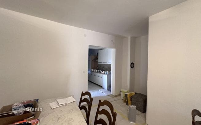 House with Permission for 4-Unit Development in Valun, photo 4