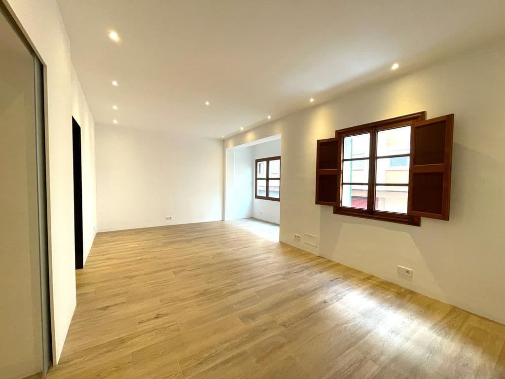 3-Bedroom Apartment in Palma de Mallorca, photo 4