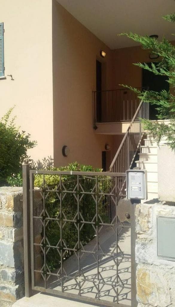 1-Bedroom Apartment in Arma di Taggia, photo 2