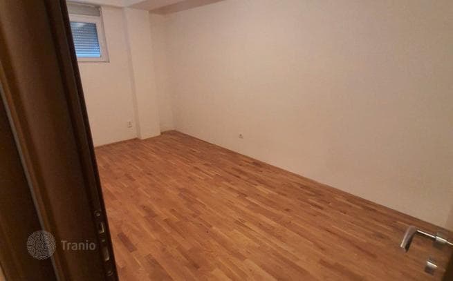 2-Bedroom Apartment with Terrace in Petrovac, photo 2