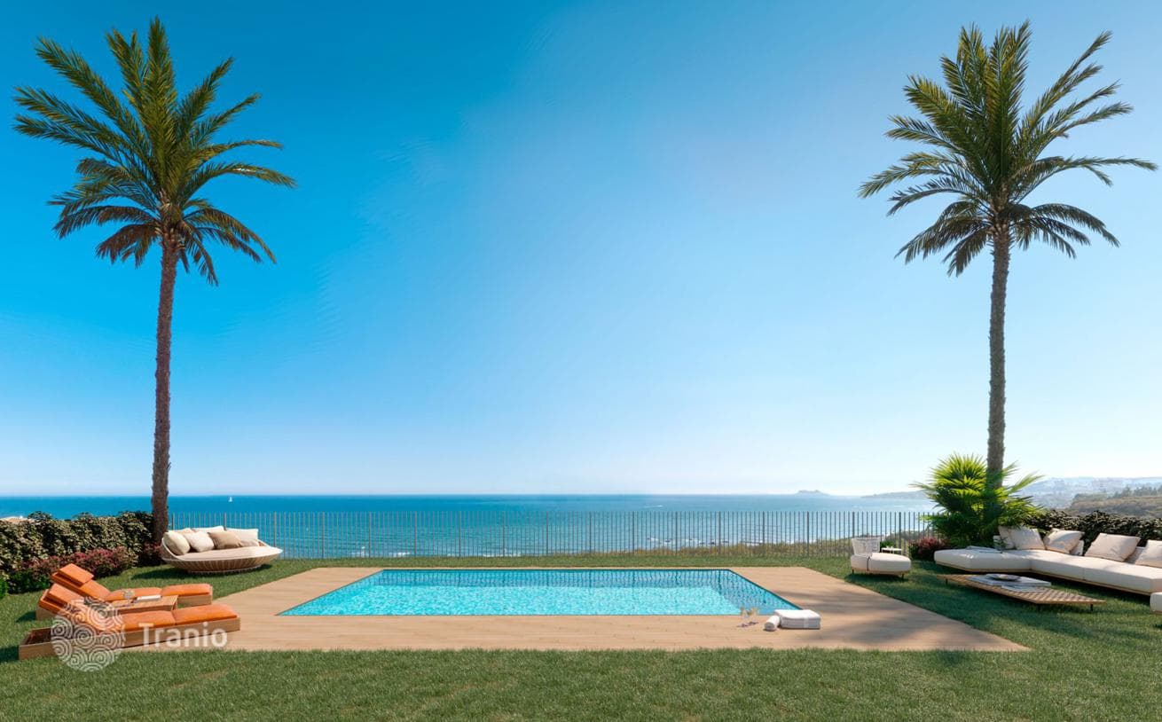 Spacious Villa with Sea View in Costa del Sol, photo 2