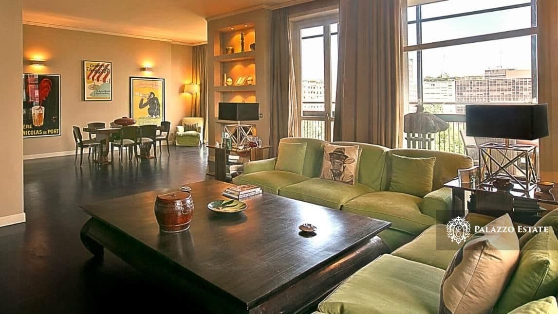 3-Bedroom Apartment in Milan, photo 2