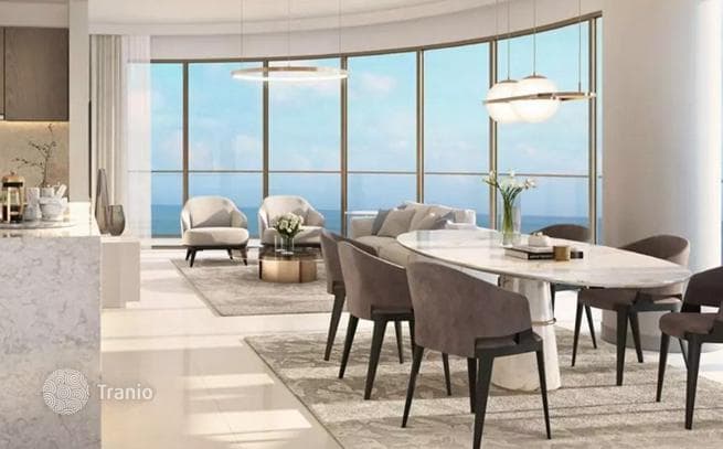 3-Bedroom Apartment with Beach Access in Dubai