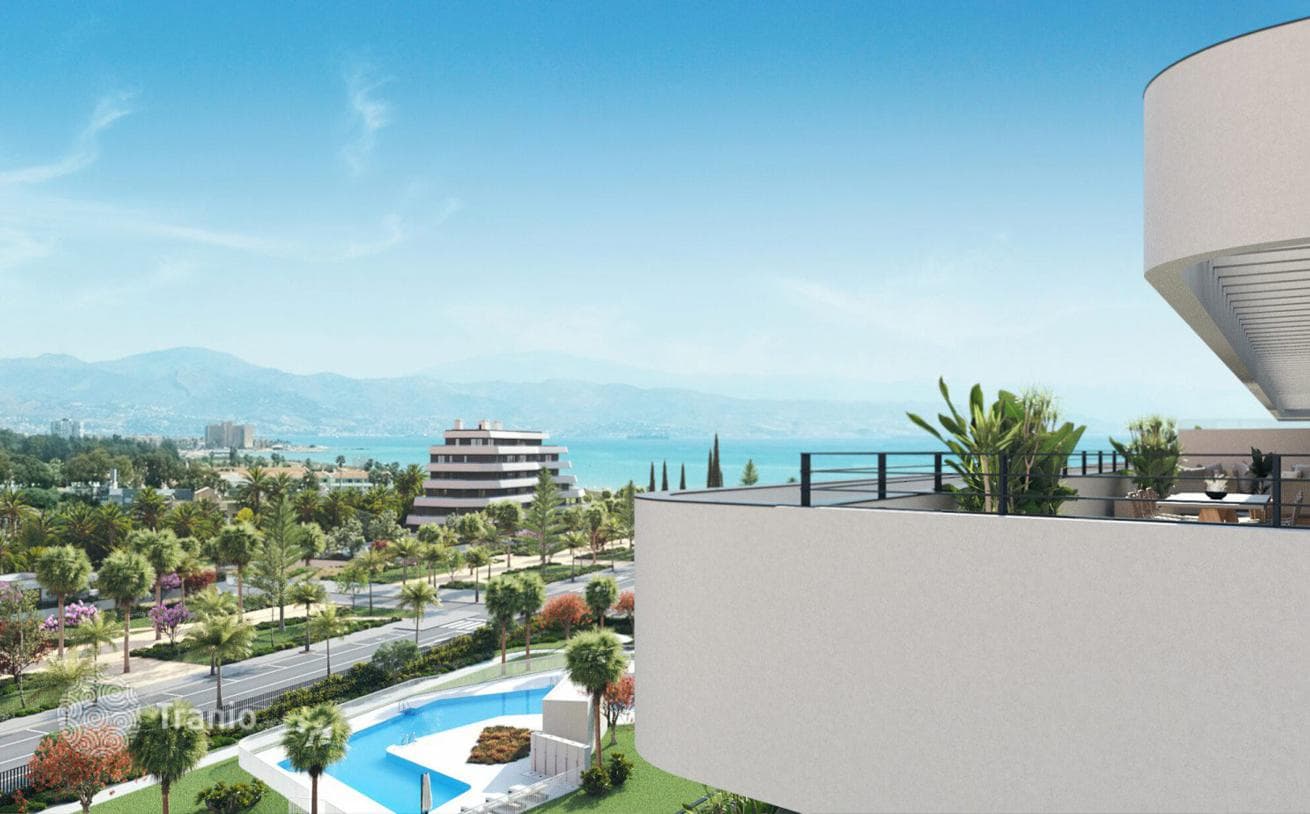 1-Bedroom Apartment with Sea View in Los Alamos, Torremolinos, photo 2