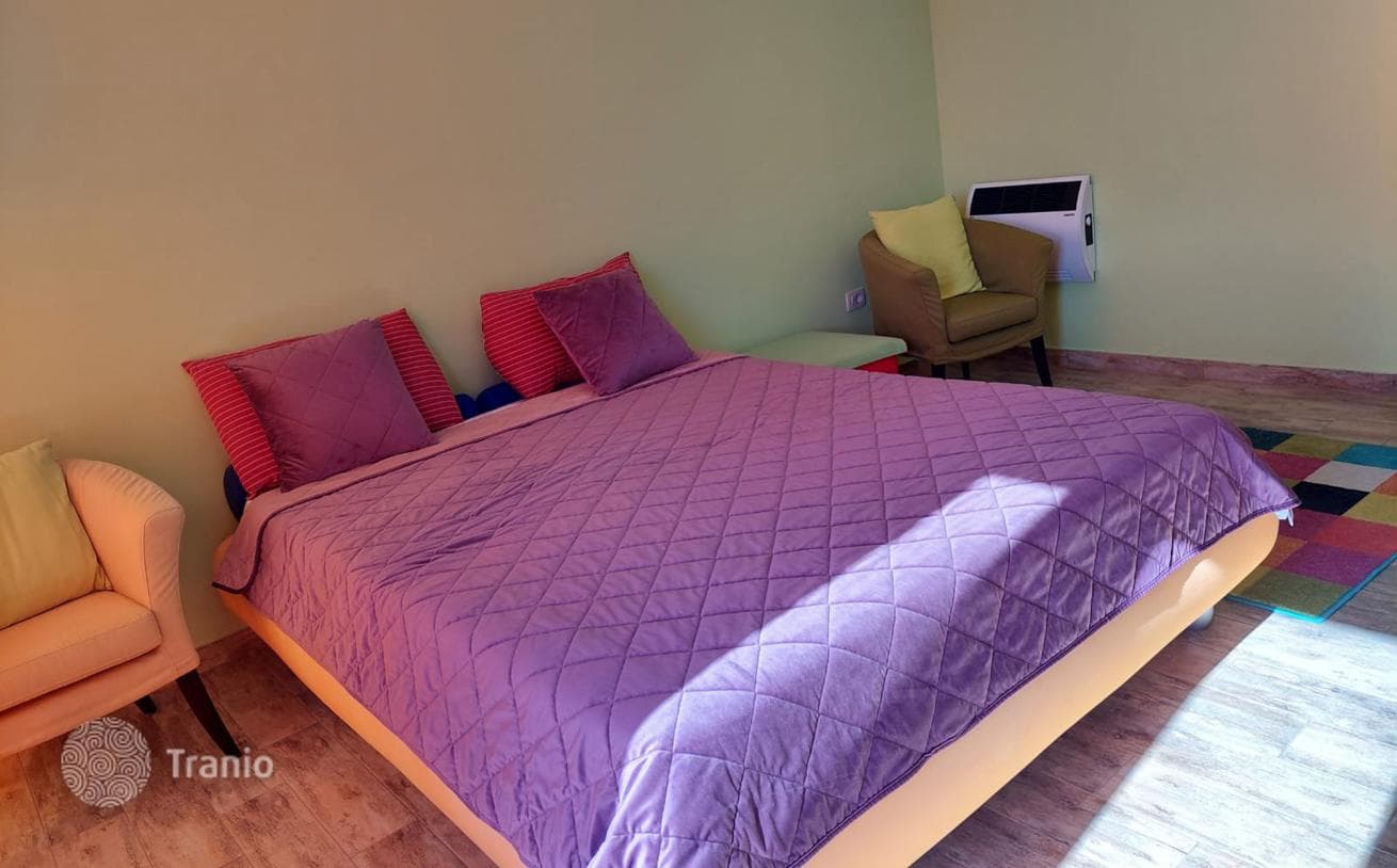3-Bedroom House with Private Pool and Beach Access in Utjeha, Bar, photo 5