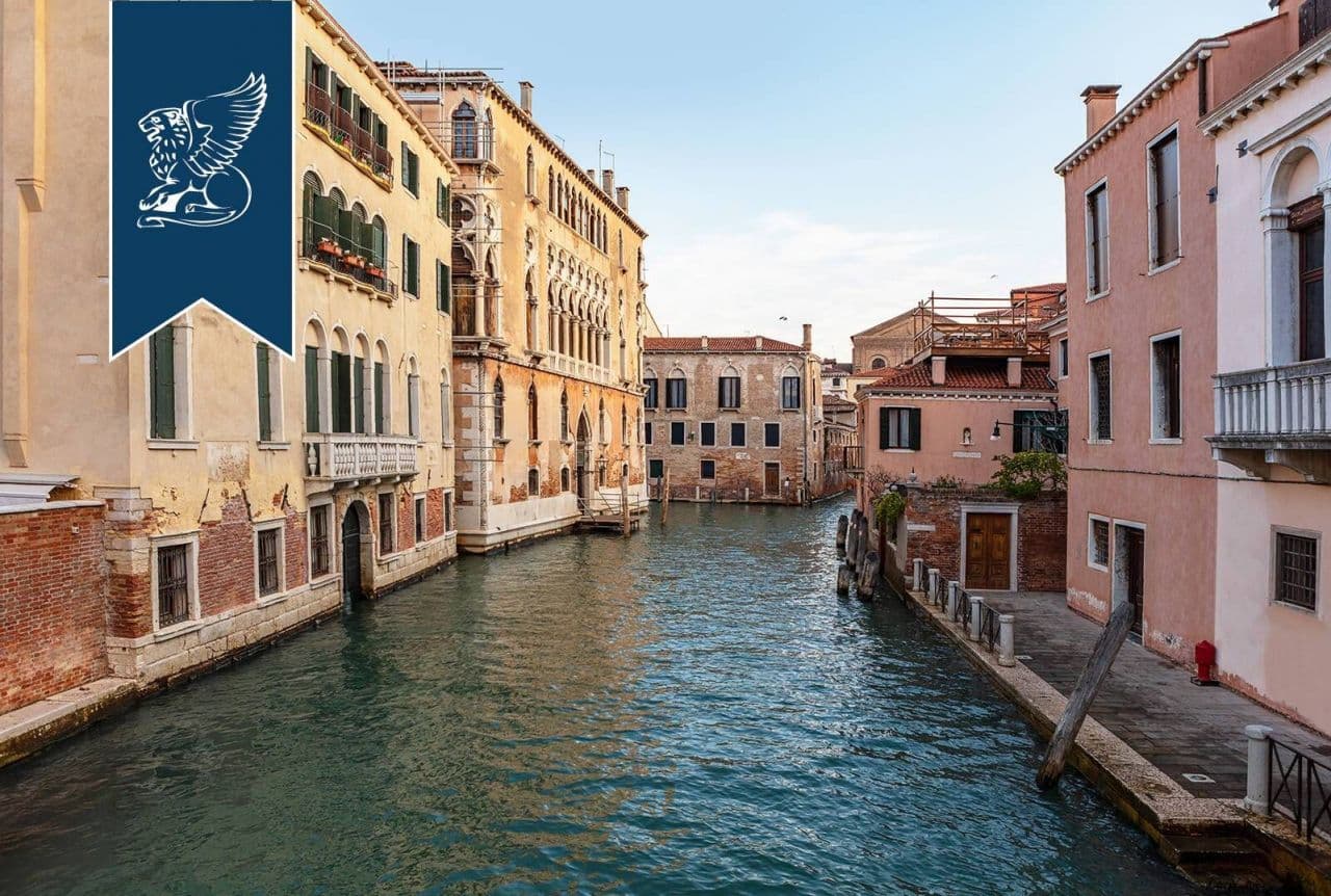 3-Bedroom Apartment in Venice, Italy, photo 5