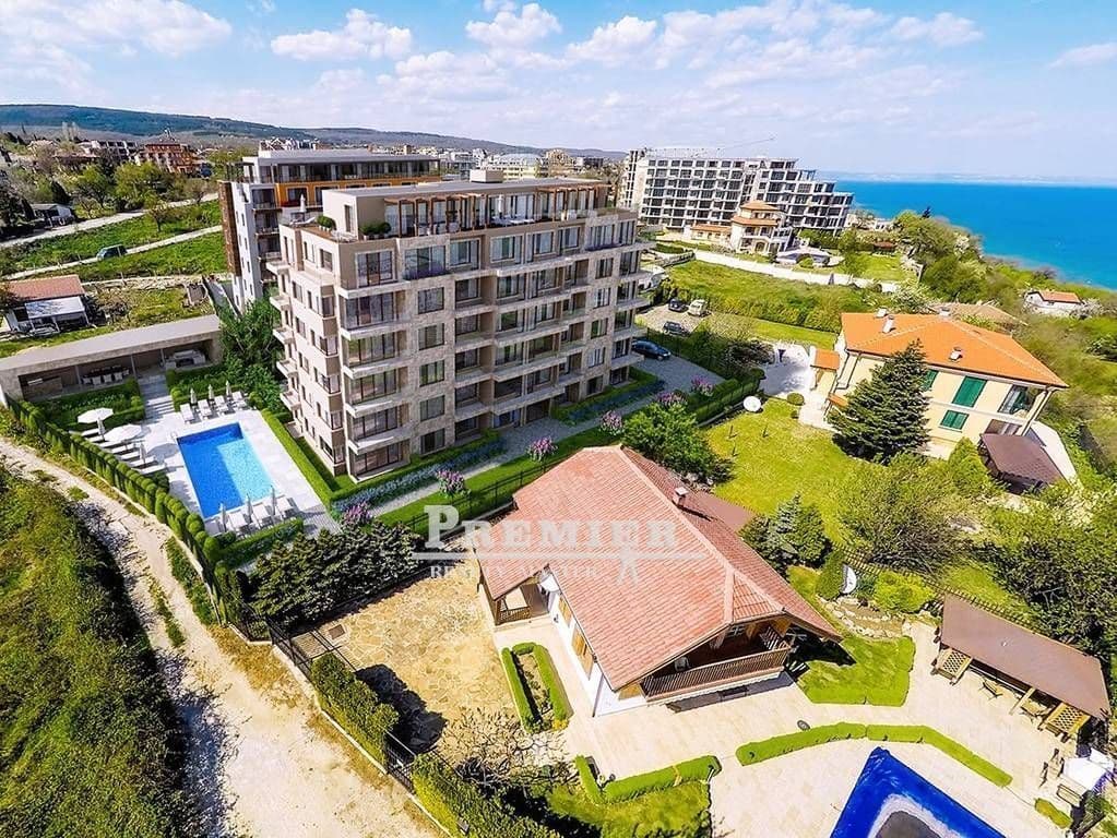 1-Bedroom Apartment in Varna, photo 3