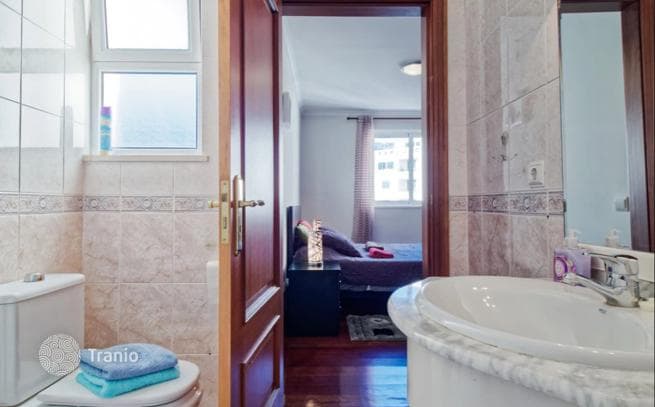 2-Bedroom Apartment with Ocean View in Canisy, Madeira, photo 5