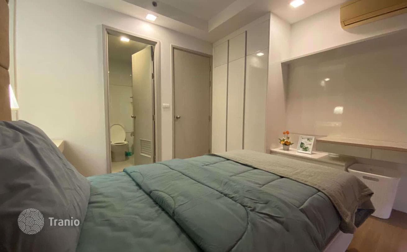 2-Bedroom Condo in Huai Khwang, Bangkok, photo 3