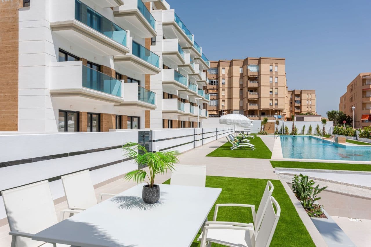 3-Bedroom Penthouse in Guardamar del Segura, photo 4