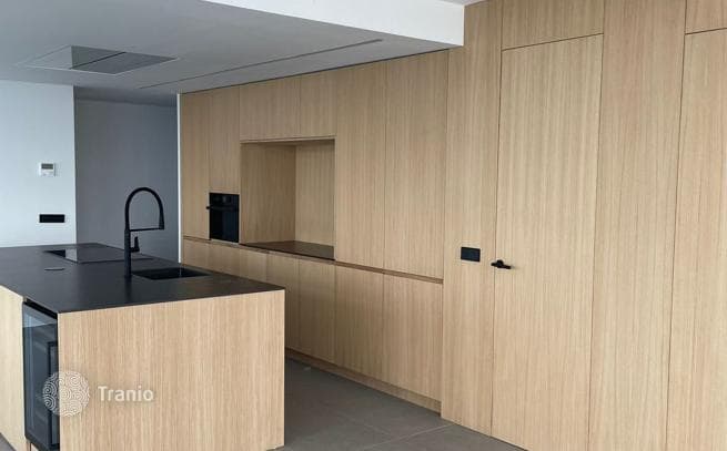 3-Bedroom Penthouse with Sea View in Benidorm, Alicante, photo 2