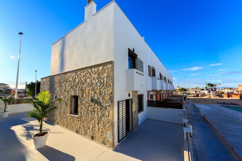 3-Bedroom Townhouse in Pilar de la Horadada, photo 2