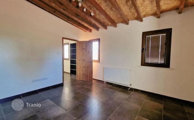 2-Bedroom House in Traditional Cypriot Style in Nicosia, photo 3