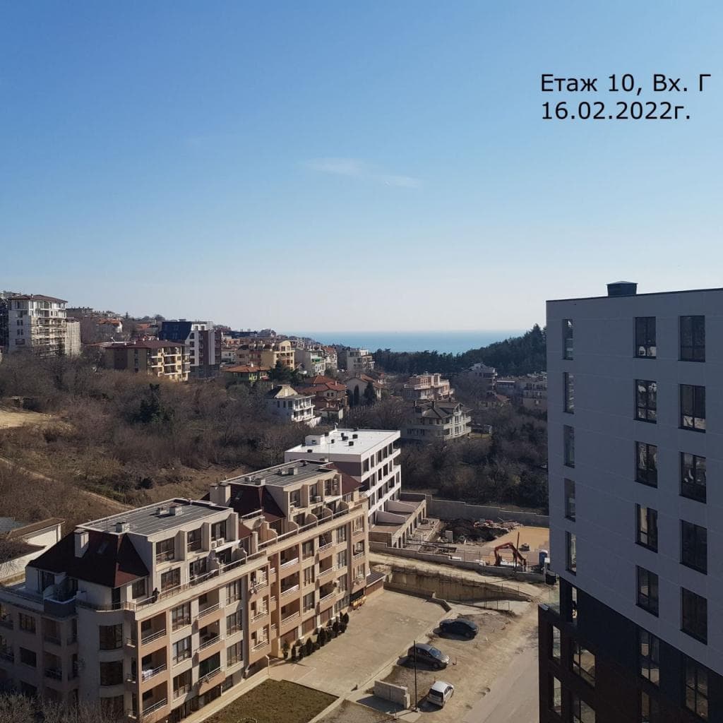 2-Bedroom Apartment in Varna, photo 2