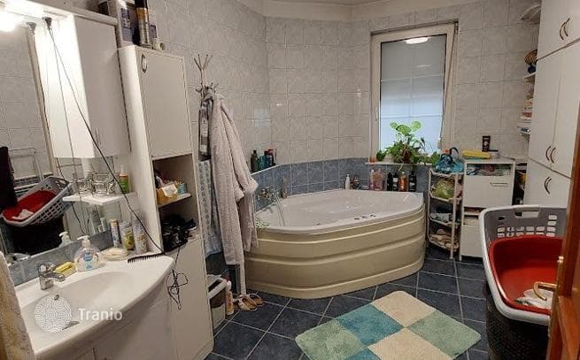 5-Bedroom House in Debrecen