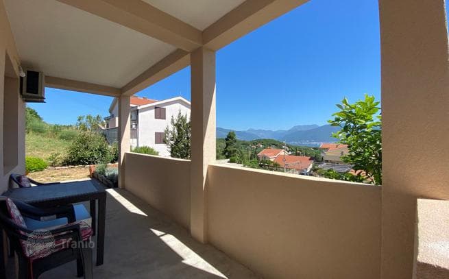 3-Bedroom House with Sea View in Tivat, photo 4