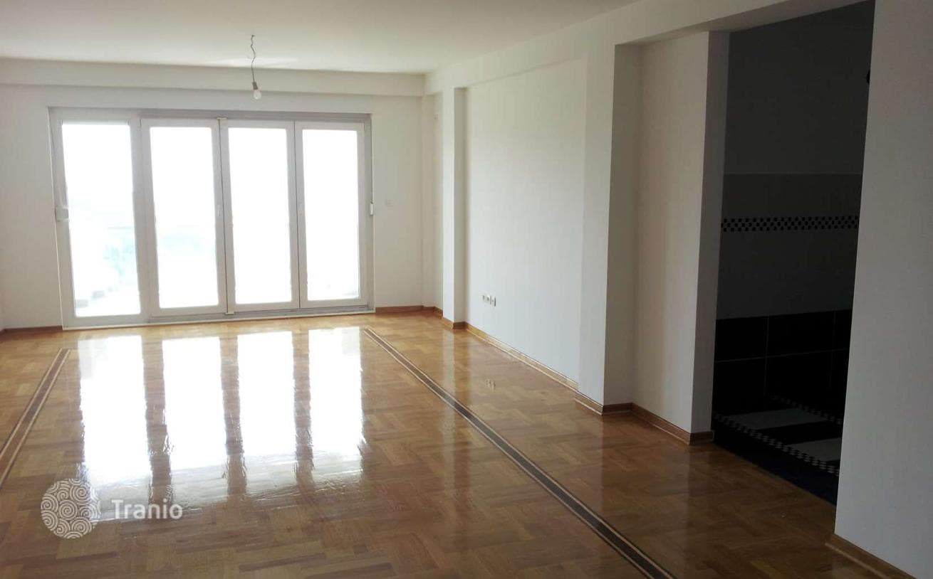 2-Bedroom Apartment with Sea View in Petrovac, Budva, photo 3