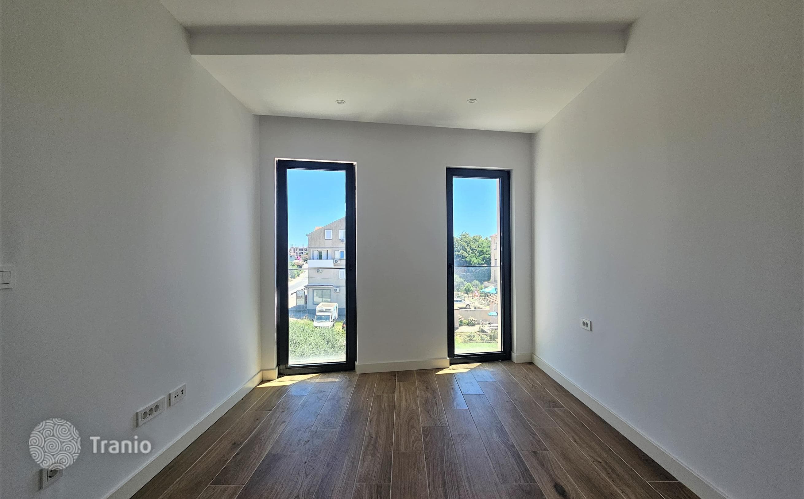 1-Bedroom Apartment 50 m from the Sea in Tivat