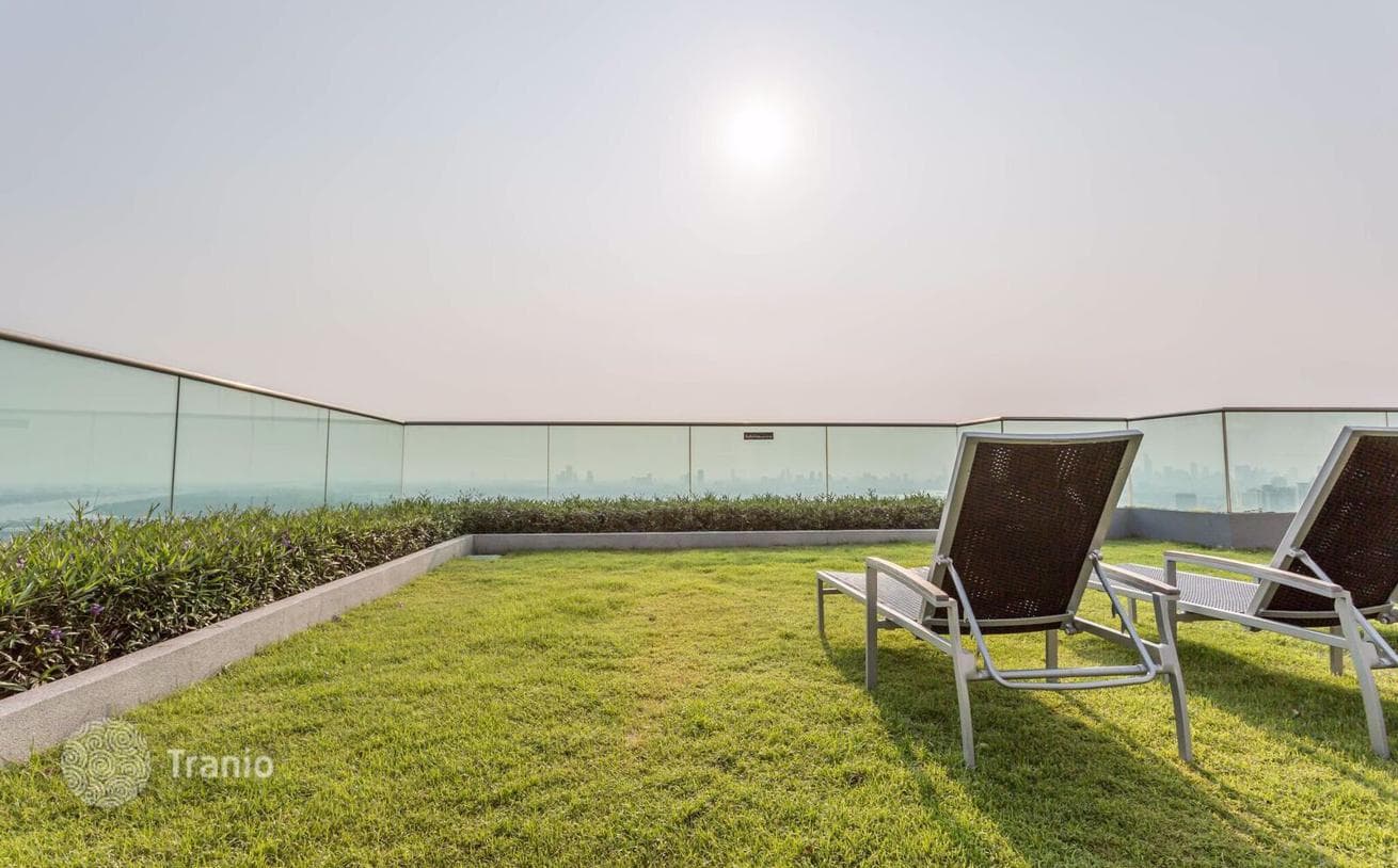 1-Bedroom Condo in Khlong Toei, Bangkok, photo 2