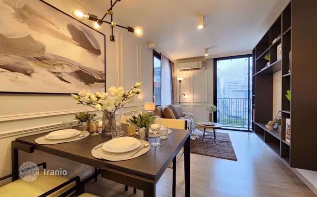 2-Bedroom Condo in Pathum Wan, Bangkok, photo 2