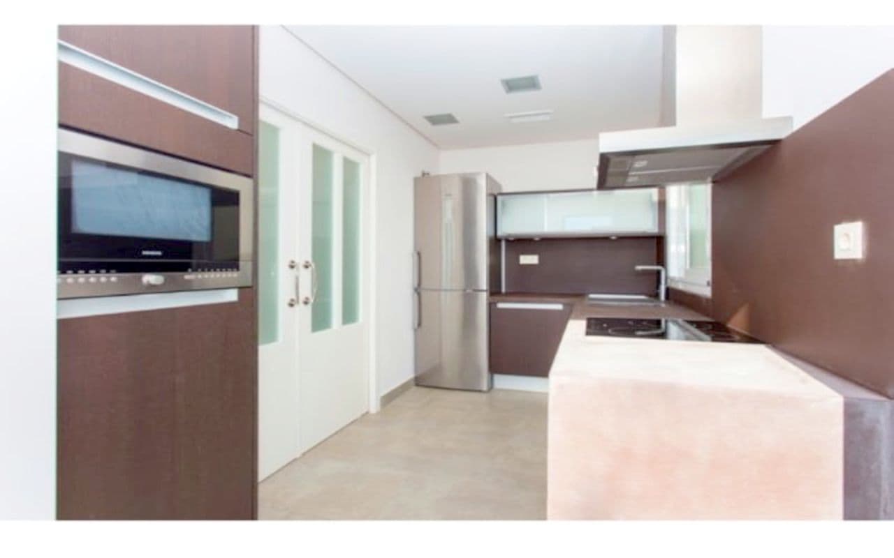 3-Bedroom Apartment in Santa Pola, photo 5