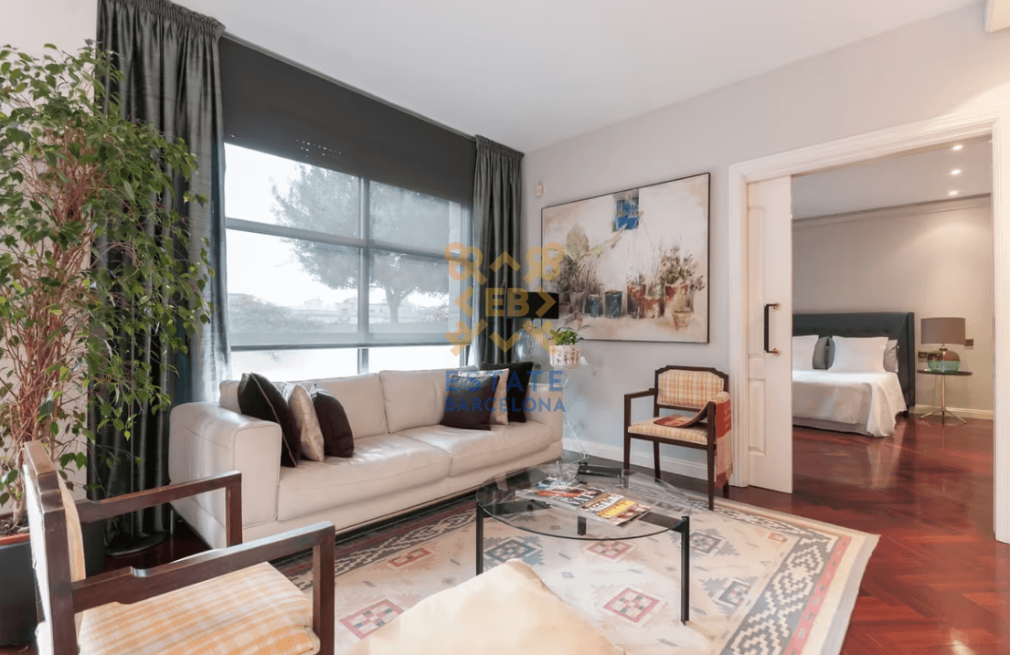 6-Bedroom Apartment in Eixample, Barcelona, photo 2