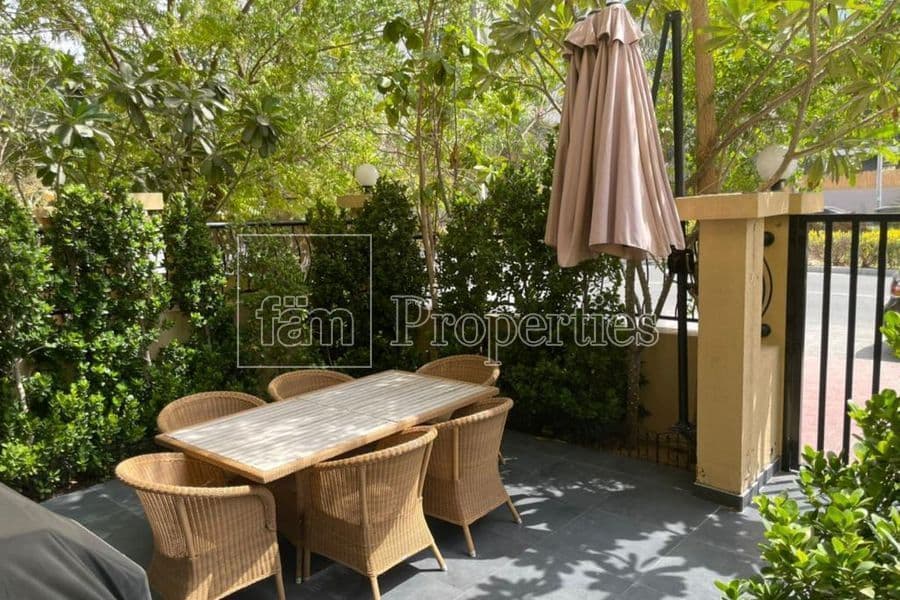 4-Bedroom Townhouse in Jumeirah, Dubai, photo 2