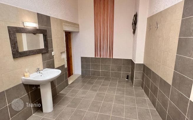 4-Bedroom House 250 m² in Agios Nikolaos, photo 3