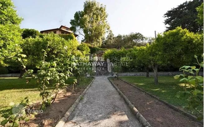 8-Bedroom House in Pietrasanta, Italy, photo 4