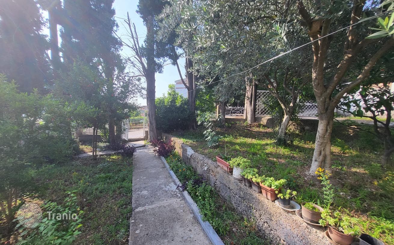 2-Story 5-Bedroom House near the Sea in Sutomjore, Bar, photo 4