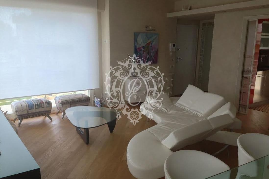 2-Bedroom Apartment in Viareggio, photo 4