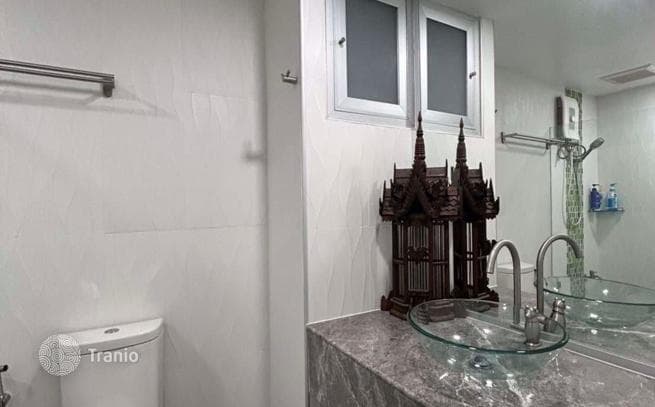 3-Bedroom Penthouse in Wang Thonglang, Bangkok