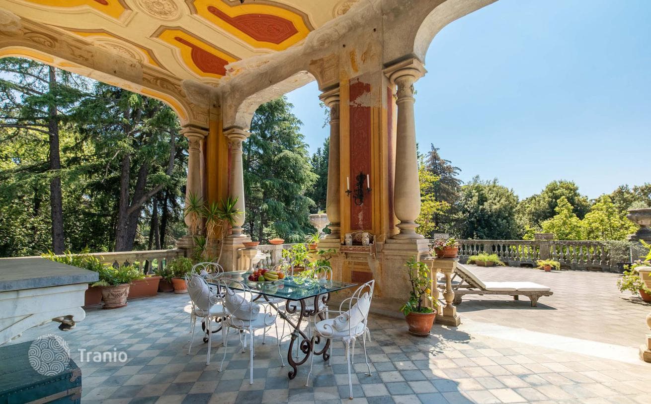 Luxury Apartment in Historic Villa with Park and Parking in Genoa, photo 4