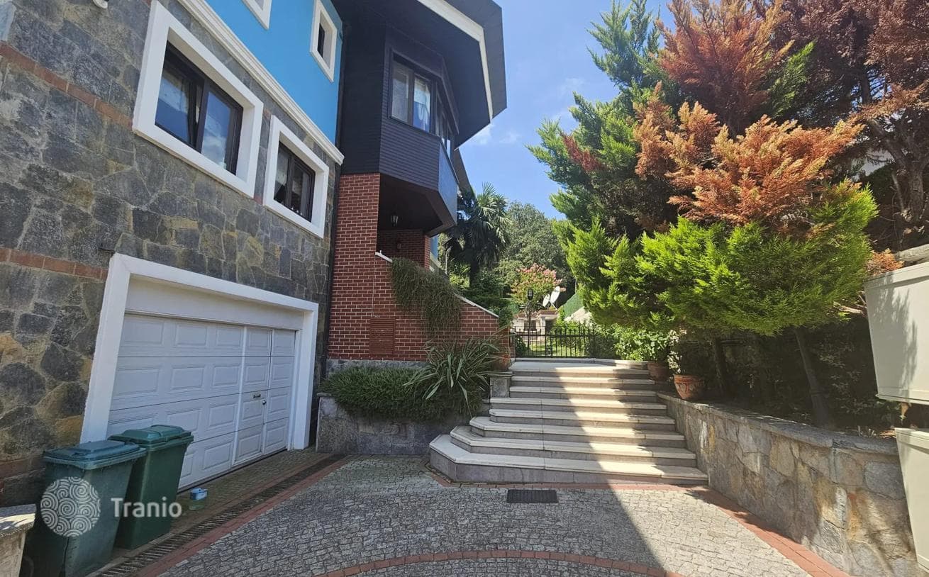 9-Bedroom Villa in Sariyer, Istanbul, photo 5