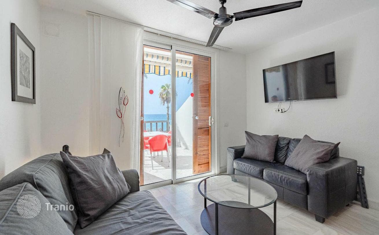 1-Bedroom Penthouse with Ocean View on Playa de las Américas, Tenerife, photo 5