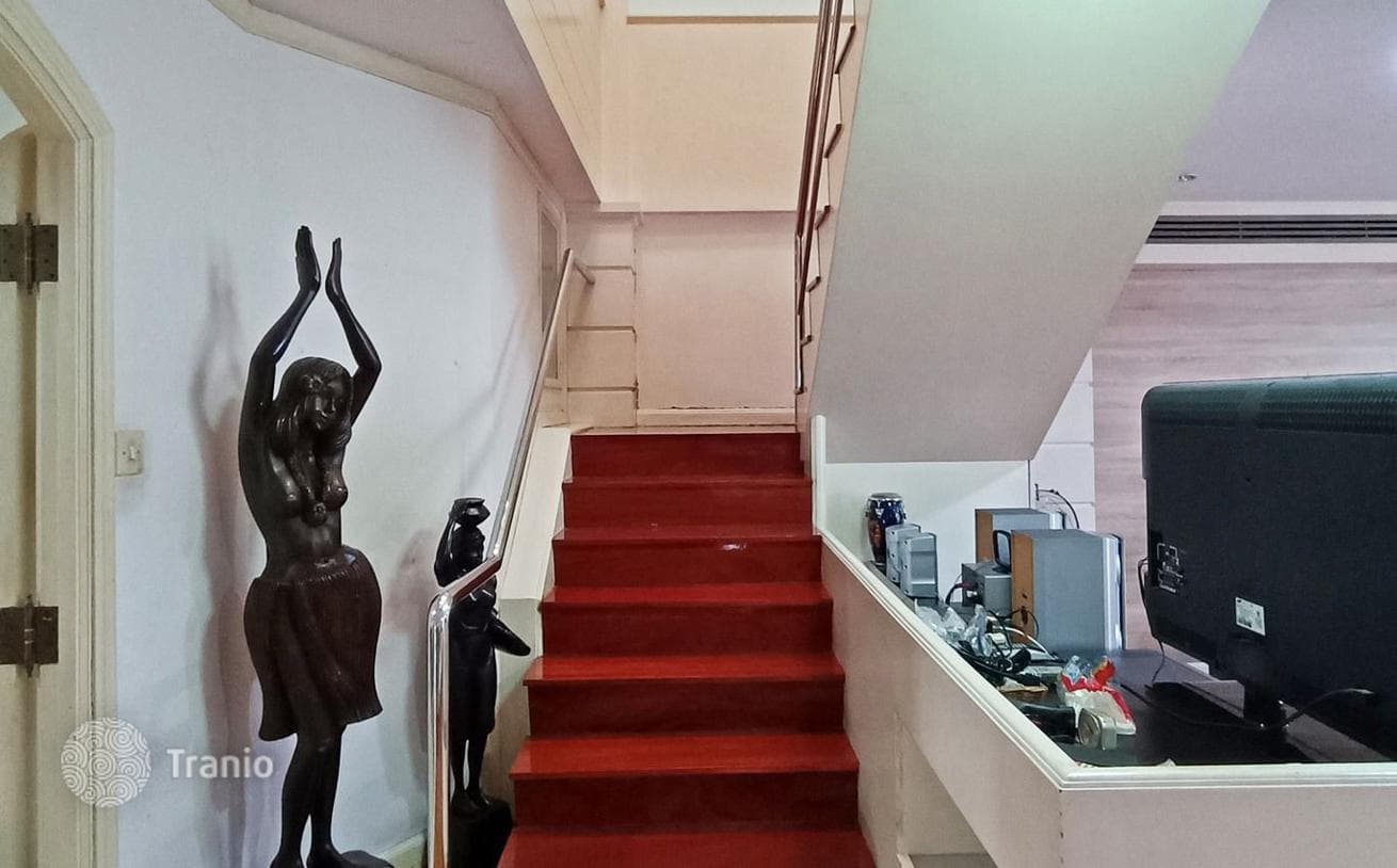 3-Bedroom Penthouse in Khlong Toei, Bangkok, photo 2