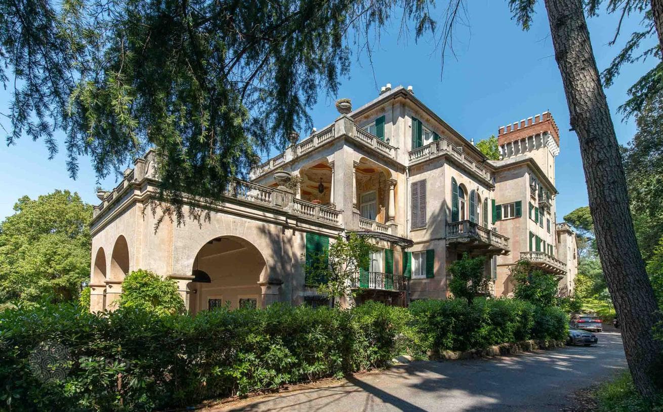Luxury Apartment in Historic Villa with Park and Parking in Genoa, photo 2