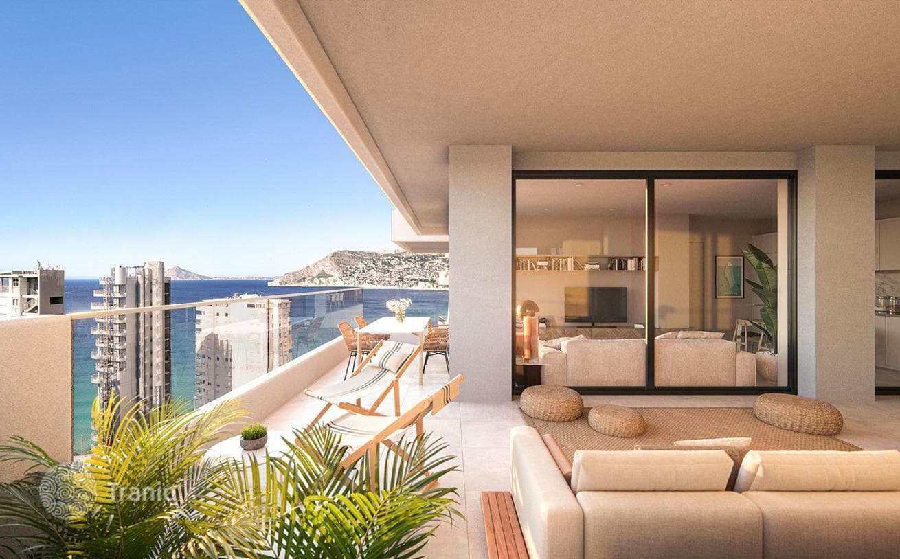 2-Bedroom Apartment with Sea and Lake Views in Calpe, photo 2