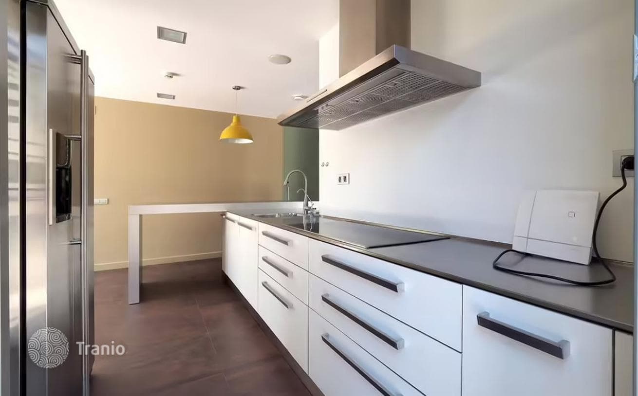 6-Bedroom House with Private Pool in Sant Cugat del Vallès, Barcelona, photo 4