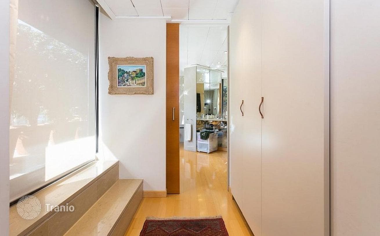 5-Bedroom House with Private Pool and Garden in Sarria-Sant Gervasi, Barcelona, photo 4
