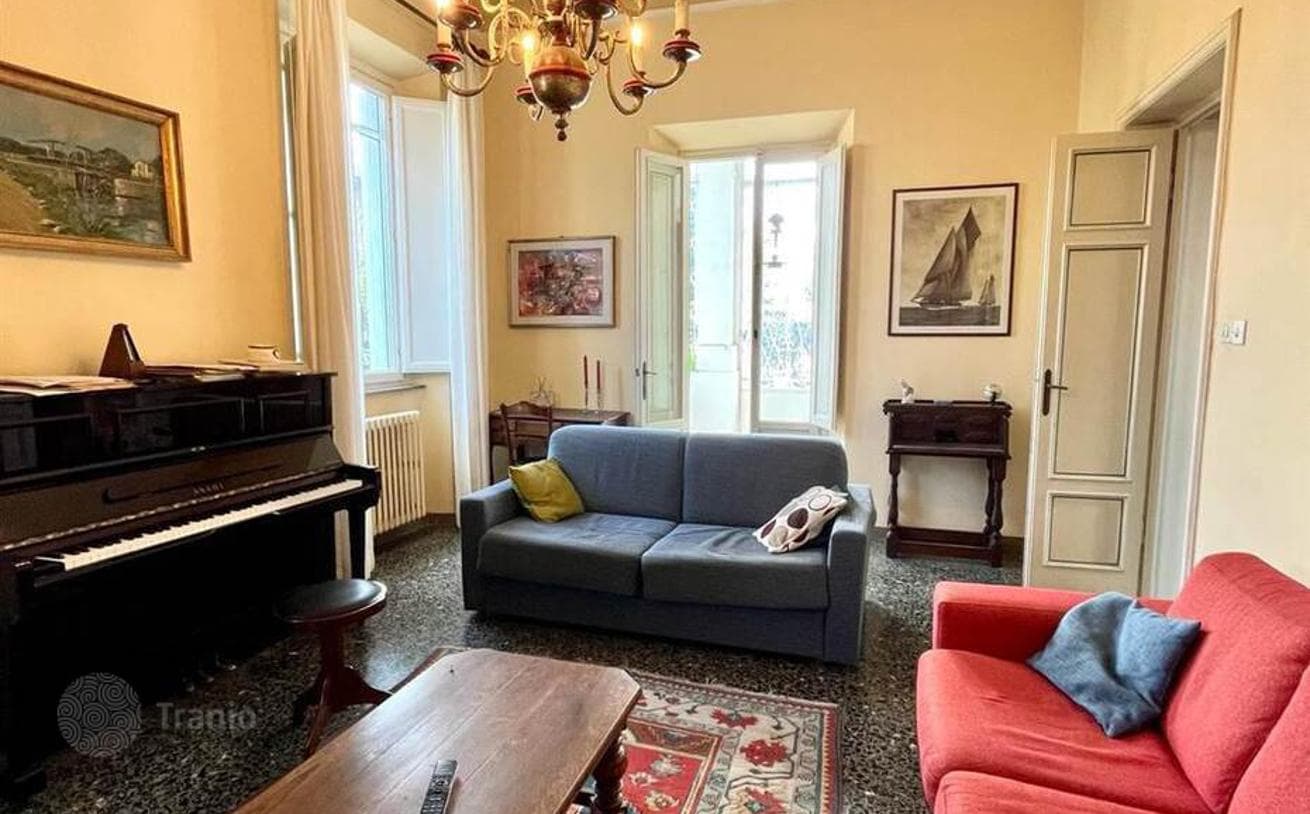 2-Bedroom Villa in Lucca, Italy, photo 4
