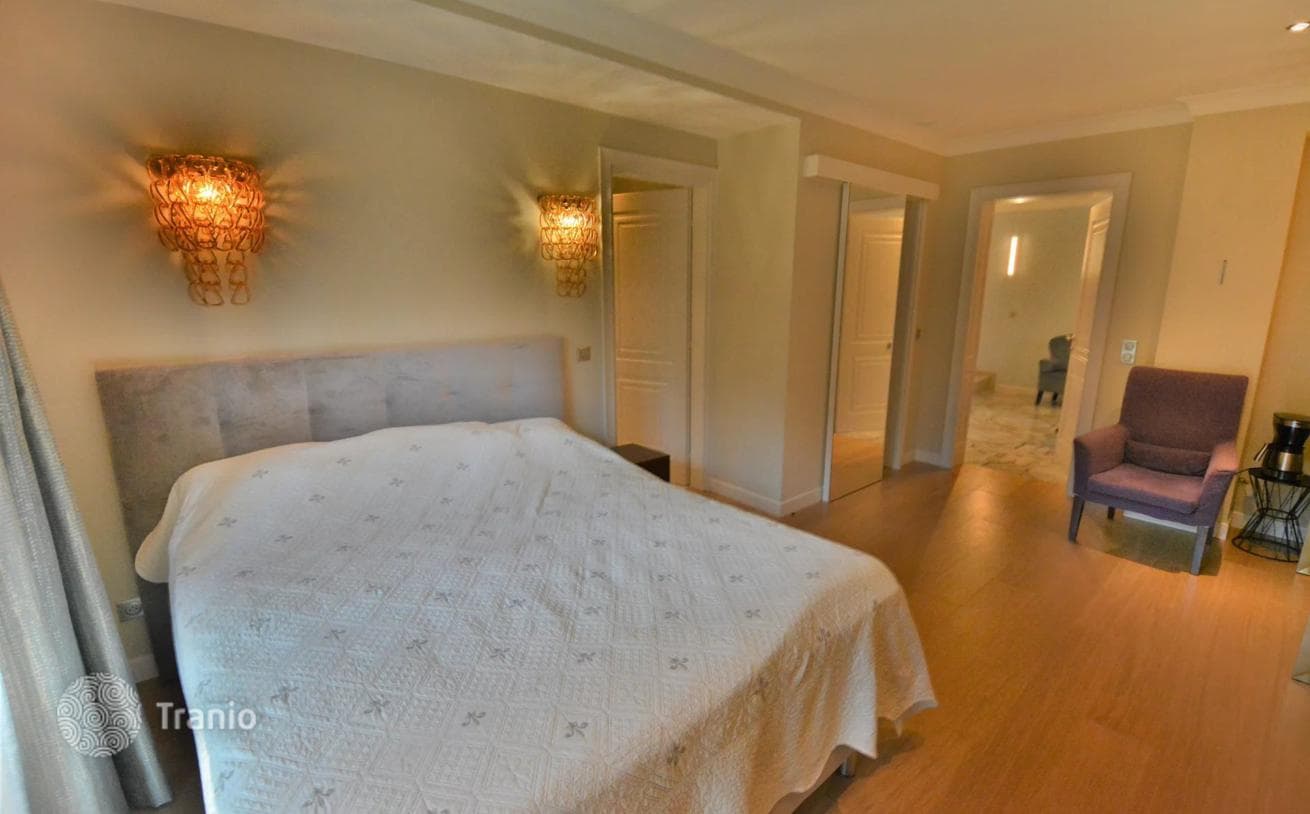 4-Bedroom Villa with Sea View in Cap-d'Ail, France, photo 3