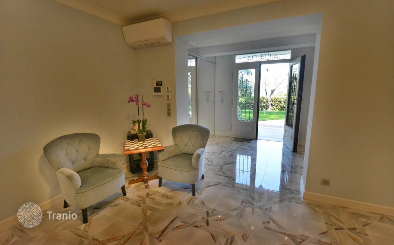 4-Bedroom Villa with Sea View in Cap-d'Ail, France, photo 5
