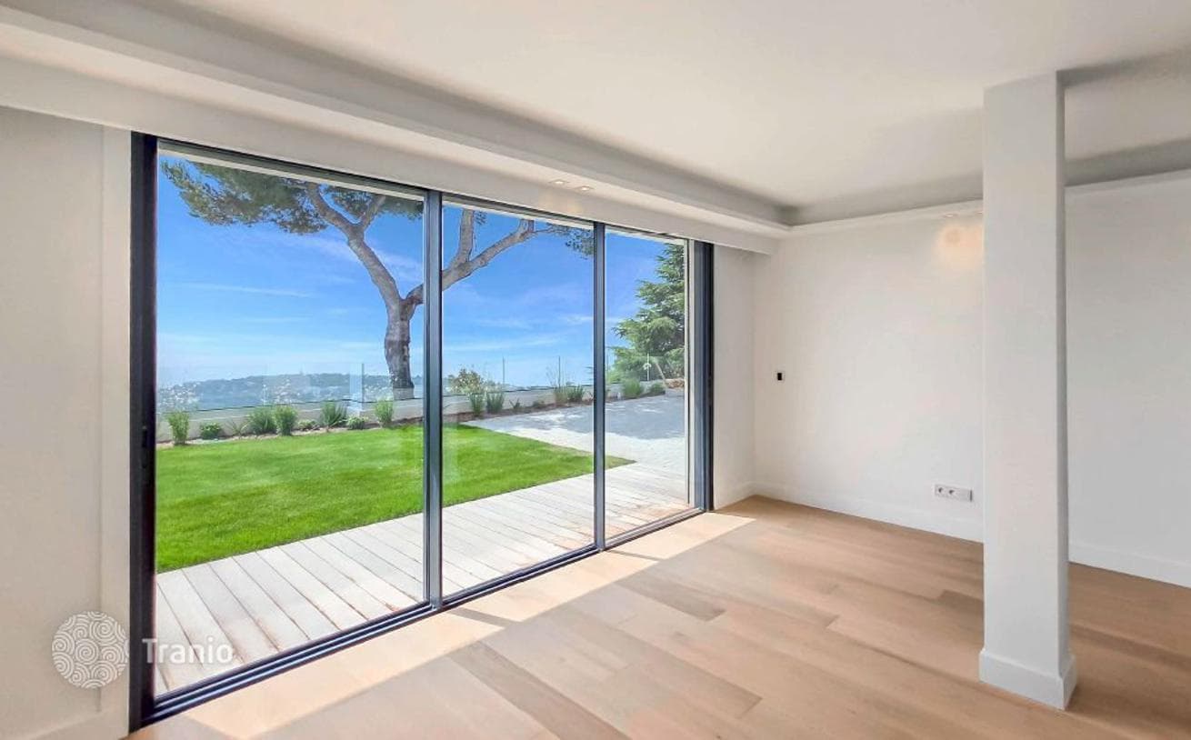 4-Bedroom Villa with Sea View in Roquebrune-Cap-Martin, photo 4