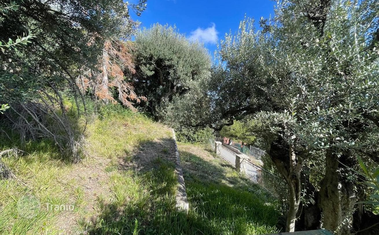 5-Bedroom Villa with Pool and Sea View in Roquebrune-Cap-Martin, photo 2