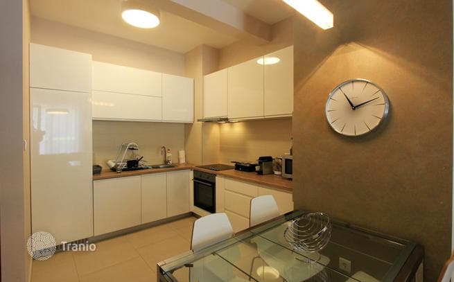 3-Bedroom Apartment with Shared Pool 400 m from the Sea in Kotor, photo 3