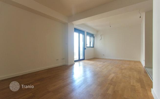 Studio Apartment 300 m from the Sea in Tivat