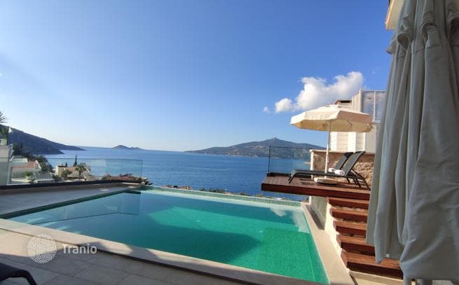 4-Bedroom Luxury Villa with Sea Views and Roof Terrace in Kalkan, photo 2
