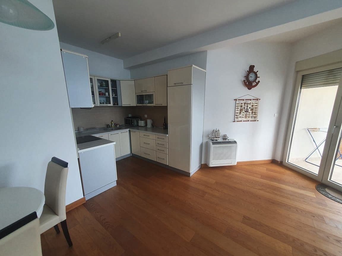 Квартира в Будве, Черногория, 75 м², фото 2